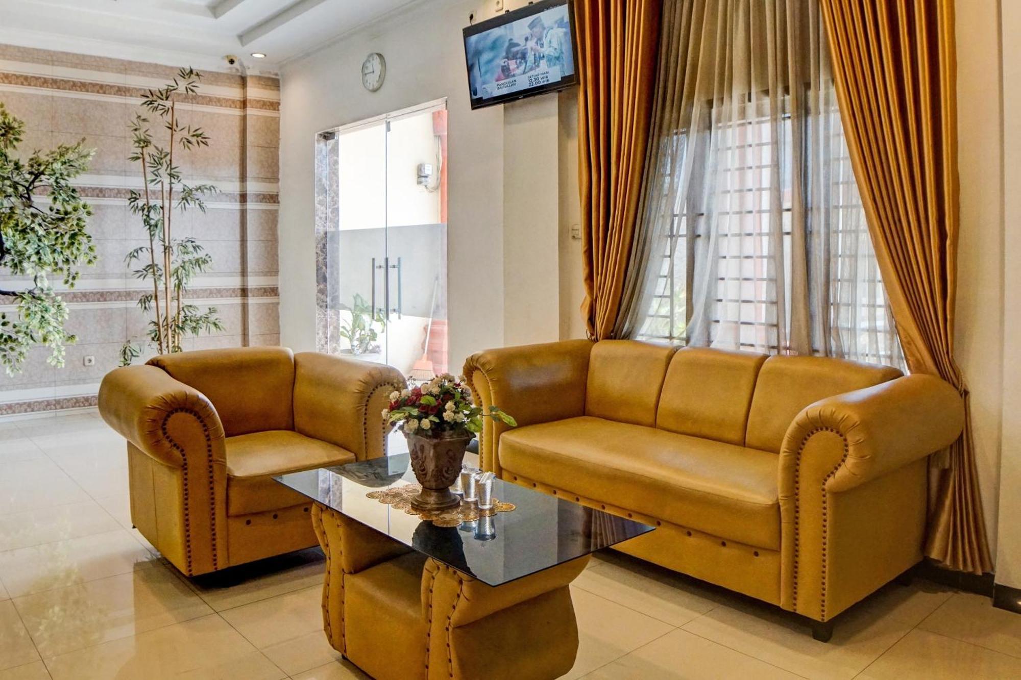 Oyo 92638 Jr Residence Syariah Medan Exteriér fotografie