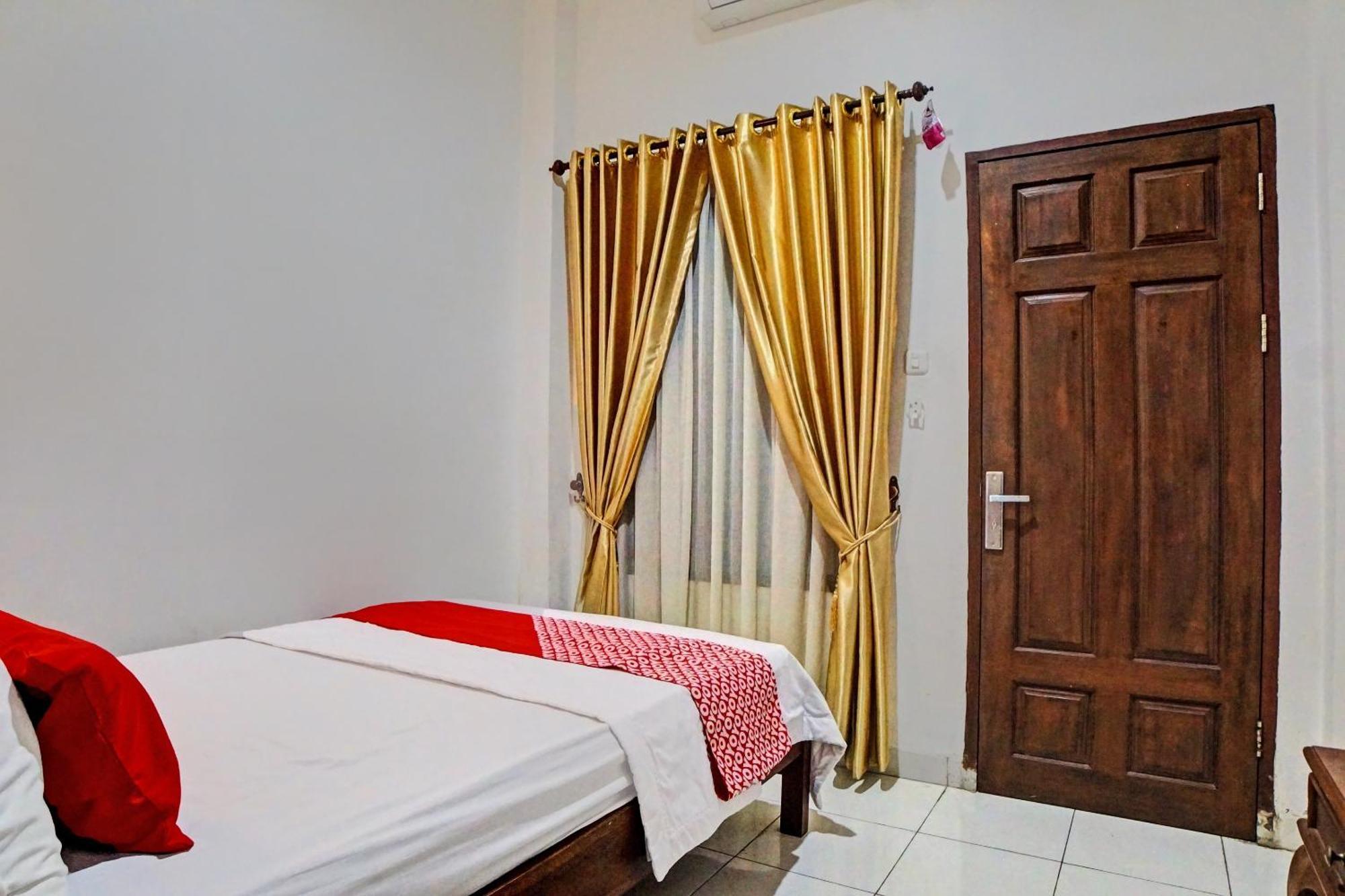 Oyo 92638 Jr Residence Syariah Medan Exteriér fotografie